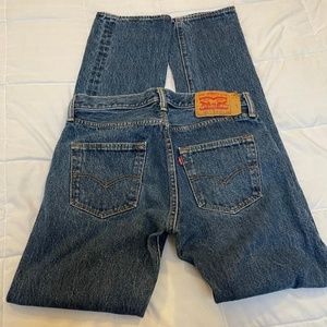 Levi's 501 Original Button Fly Straight leg Jeans 30 X 34 Unisex Jeans